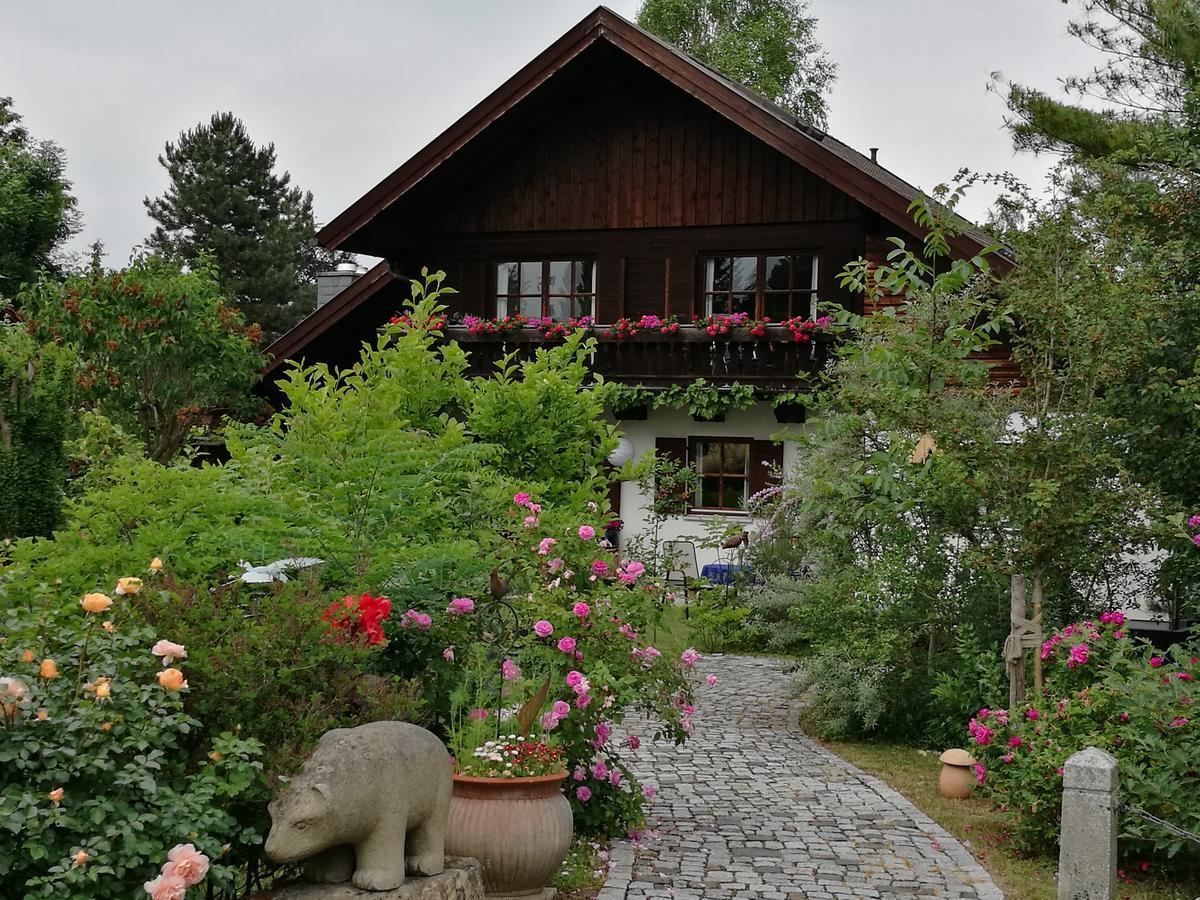 Apartment Haus Merlin Am Boeckelsberg Веймар Экстерьер фото