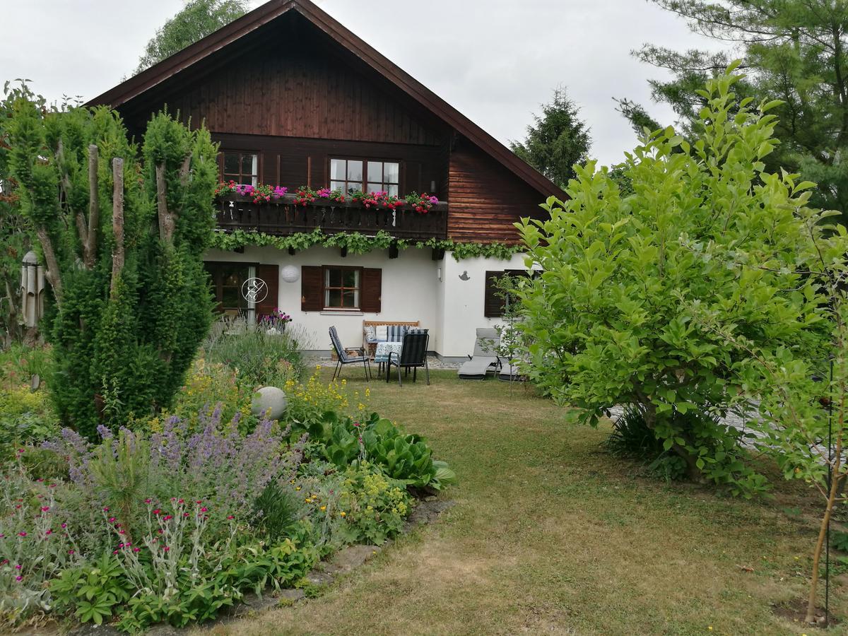 Apartment Haus Merlin Am Boeckelsberg Веймар Экстерьер фото